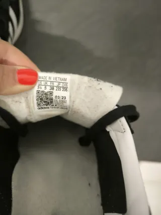 Zapatillas Adidas Gazelle Negras y Blancas