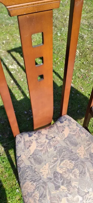 Juego de 4 sillas de comedor.Precio por cada una