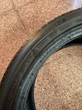 4 Neumáticos 255/R19 Continental Año 2024