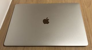 MacBook Pro 15 Touch Bar Plata