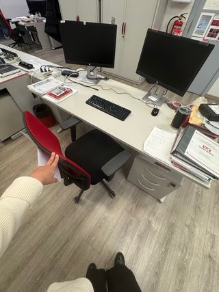 Mobiliario de oficina segunda mano en Cerdanyola