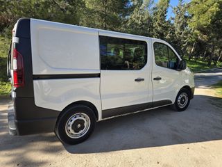 RENAULT TRAFIC 2017