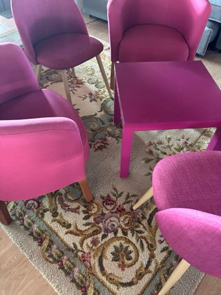 Conjunto sillas y butacas morado