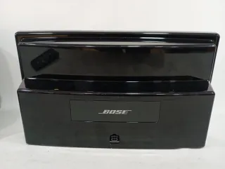 Altavoz Bose con funda y mando