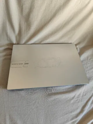 ASUS Vivobook F16 (X1605) i5-8GB