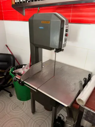 Sierra de corte Bizerba