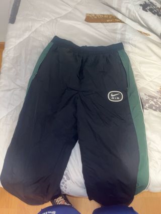 Pantalón Nike Air Negro y Verde