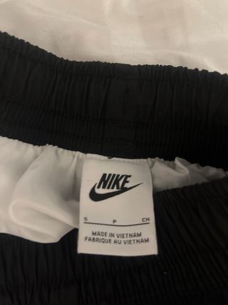 Pantalón Nike Air Negro y Verde