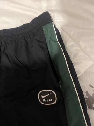 Pantalón Nike Air Negro y Verde