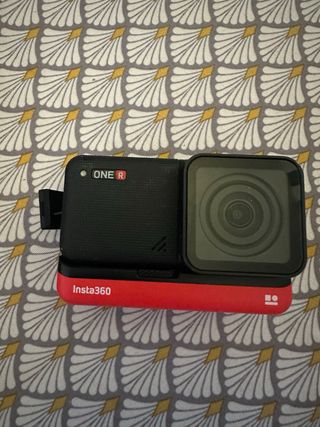 Insta360 ONE RS Cámara de Acción Negra/Roja