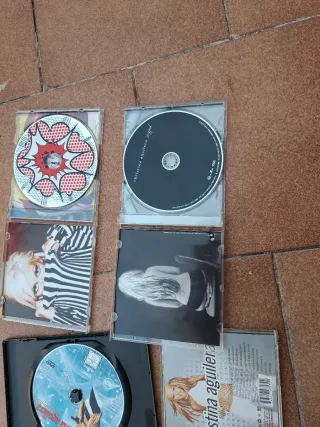 3 CDs y 1 DVD de Christina Aguilera
