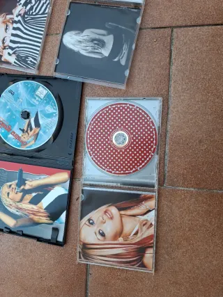 3 CDs y 1 DVD de Christina Aguilera