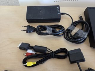 PS2 + BUZZ! + Singstar + Mandos + juegos + mochila