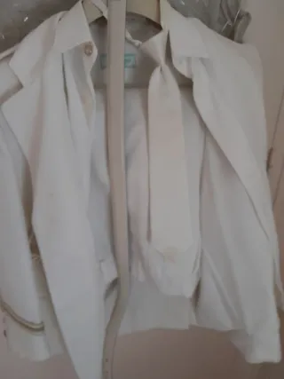 Traje de Comunión Blanco y Dorado y  azul marino ➡