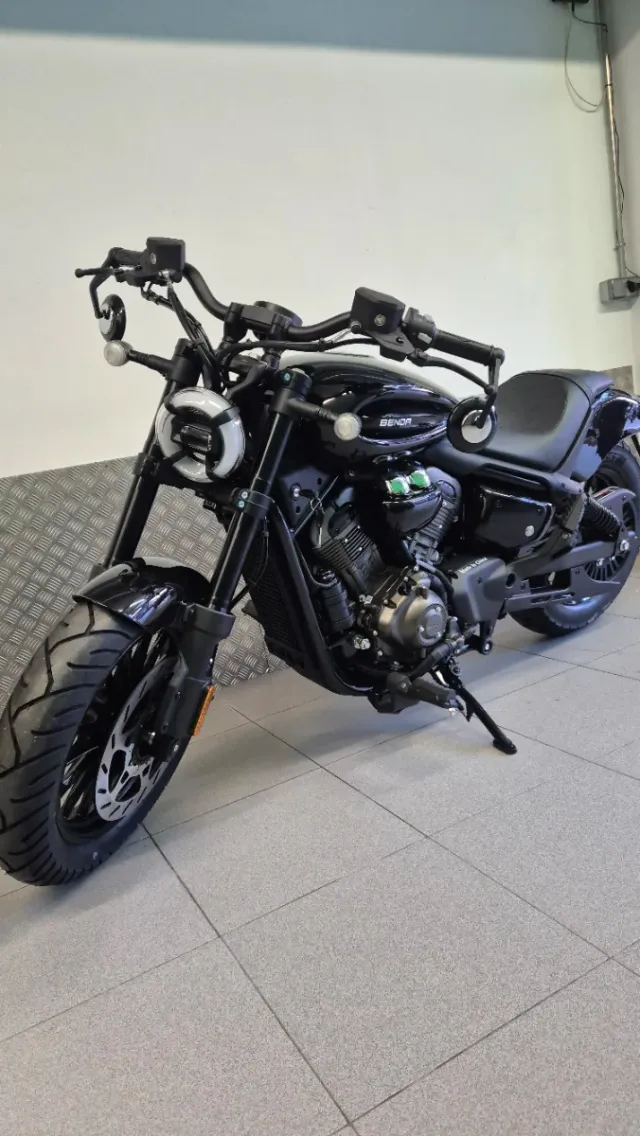 Benda Chinchilla 350 CVT Negra