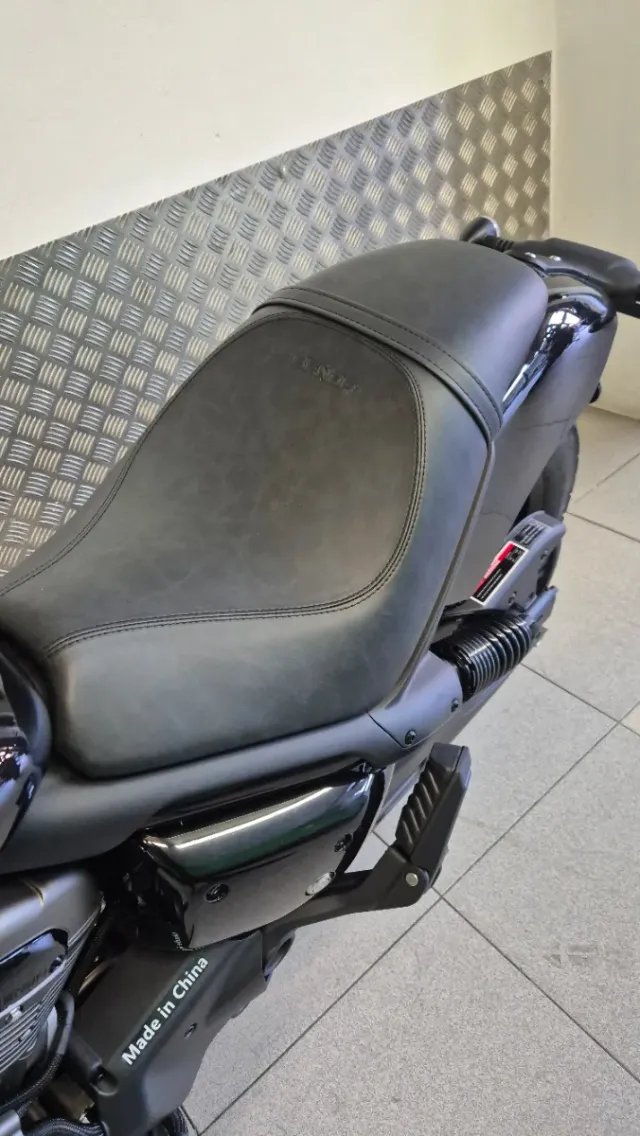 Benda Chinchilla 350 CVT Negra