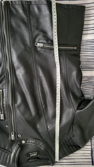 Cazadora motera cuero mujer talla M NUEVO