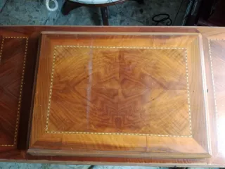 Mesa y máquina de coser Sigma antigua