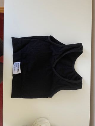 Crop top talla XS - Nuevo sin estrenar