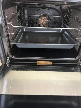 Horno Teka HI615 Plata y Beige