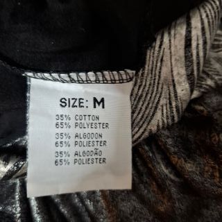 Camiseta gris efecto metalizado