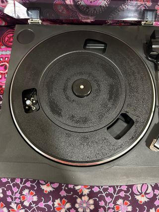 Giradischi Sony con controllo servo azionato