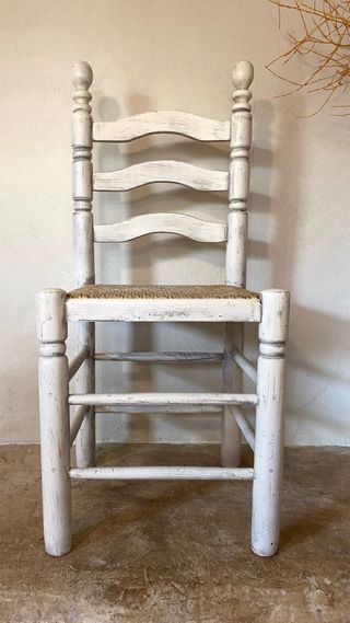 Sillas de madera blancas estilo rústico