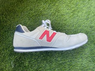 Zapatillas New Balance Beige y Rojo