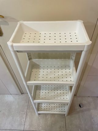 Scaffale in plastica bianco Ikea a 4 livelli