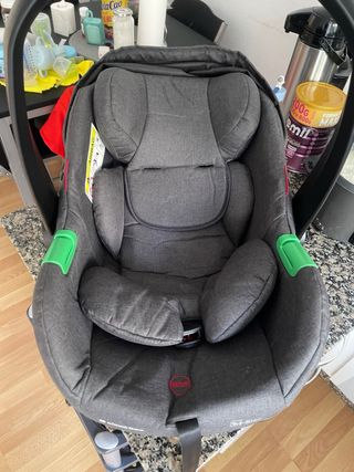 Cochecito de bebé gris