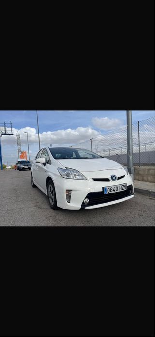 Toyota Prius 2014