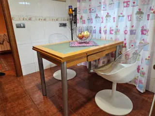 Mesa de cocina madera y cristal