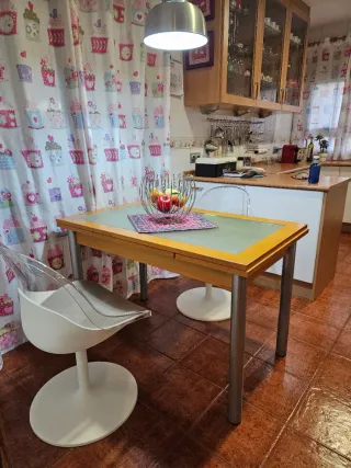 Mesa de cocina madera y cristal