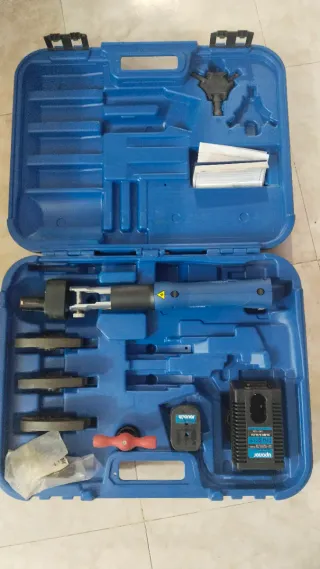 Prensa multicapa Uponor klauker