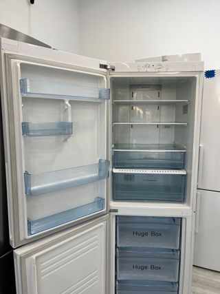 Frigorífico combi Haier 177cm No Frost A+