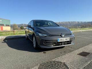 Volkswagen Golf 2025