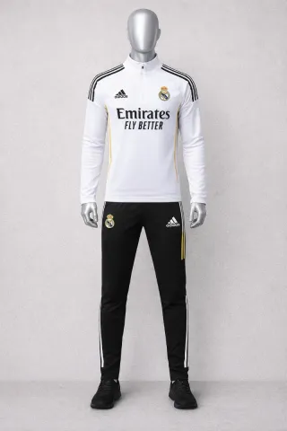 Chándal blanco y negro