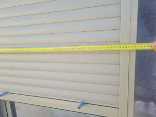 Puerta de aluminio con cristal