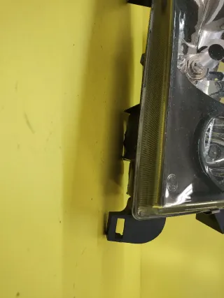 FARO DELANTERO DERECHO NISSAN TERRANO II FONDO OSC