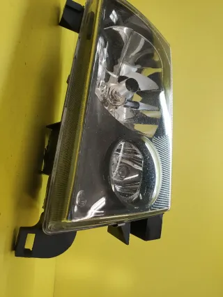 FARO DELANTERO DERECHO NISSAN TERRANO II FONDO OSC