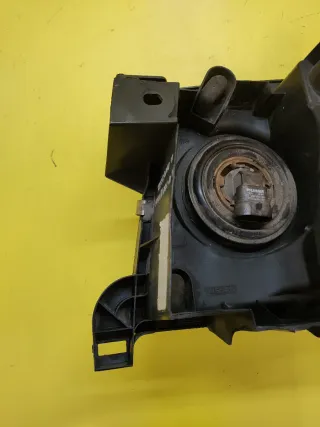 FARO DELANTERO DERECHO NISSAN TERRANO II FONDO OSC