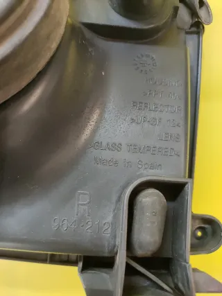 FARO DELANTERO DERECHO NISSAN TERRANO II FONDO OSC