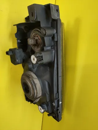 FARO DELANTERO DERECHO NISSAN TERRANO II FONDO OSC