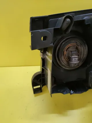 FARO DELANTERO DERECHO NISSAN TERRANO II FONDO OSC