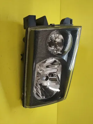 FARO DELANTERO DERECHO NISSAN TERRANO II FONDO OSC