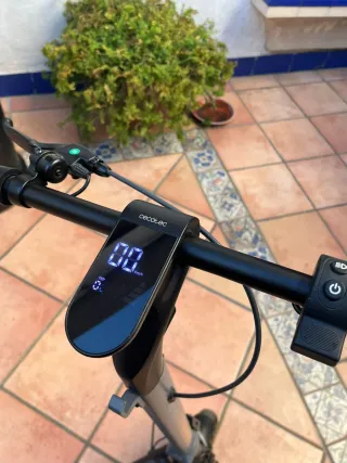 Patinete Eléctrico Cecotec Bongo D30 XL