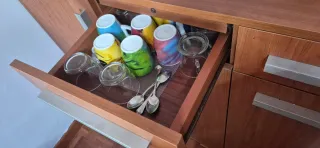 Aparador de salón color cerezo