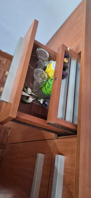 Aparador de salón color cerezo