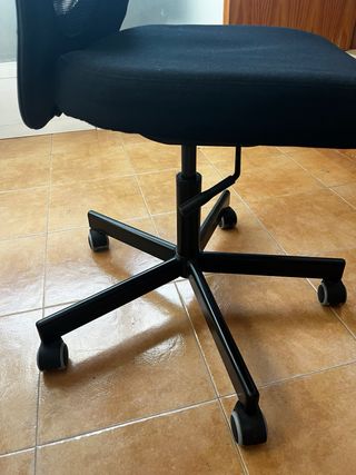 Silla de oficina Ikea negra