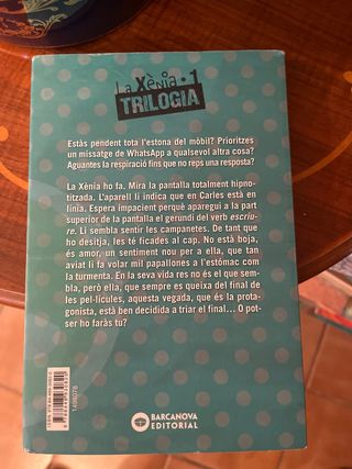 Libro Xènia, tens un WhatsApp